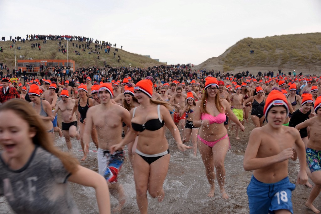 ../Images/Nieuwjaarsduik Nederzandt 2016 028.jpg